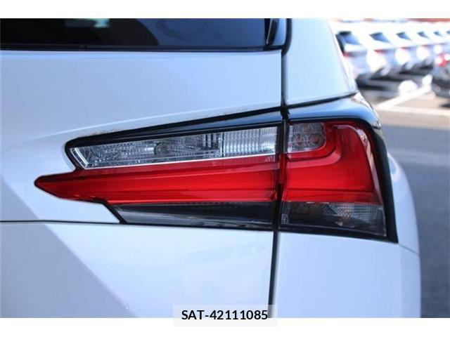Lexus NX 2015-03 6907783-17