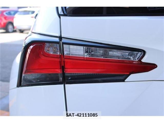 Lexus NX 2015-03 6907783-18
