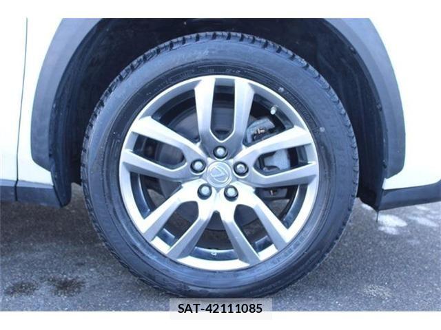 Lexus NX 2015-03 6907783-21