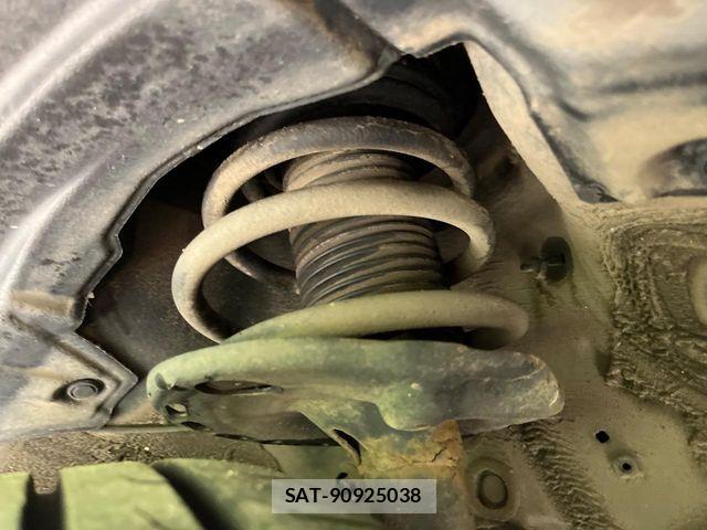 Lexus NX 2015-07 6995117-19