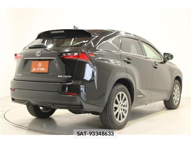 Lexus NX 2014-10 7059281-11