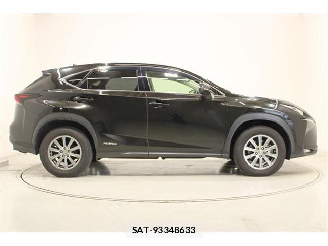 Lexus NX 2014-10 7059281-12