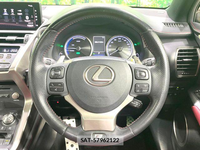 Lexus NX 2018-05 7221043-11
