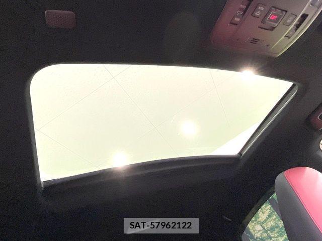 Lexus NX 2018-05 7221043-2