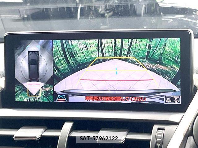 Lexus NX 2018-05 7221043-4