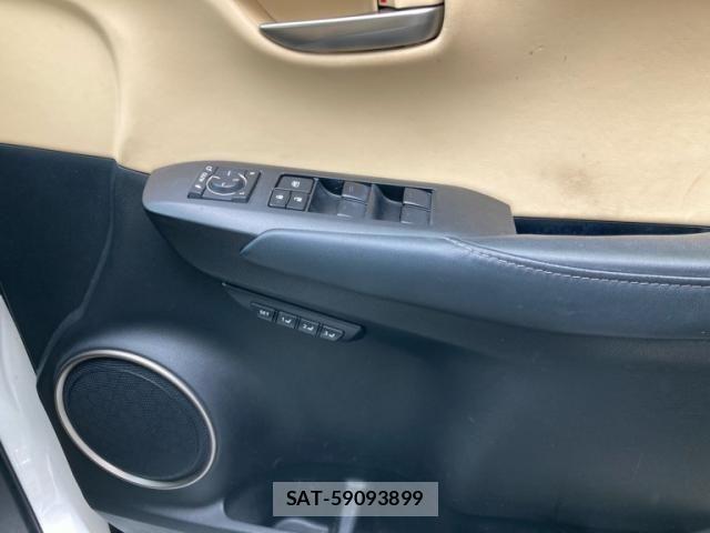 Lexus NX 2014-07 7272236-17