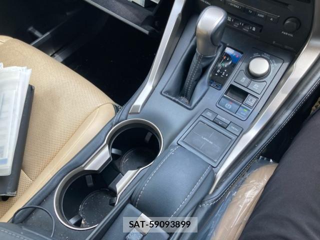 Lexus NX 2014-07 7272236-28