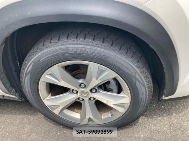 Lexus NX 2014-07 7272236-4