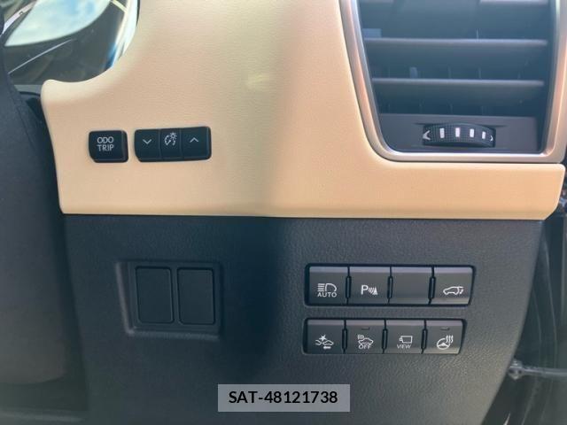 Lexus NX 2015-02 7392687-19