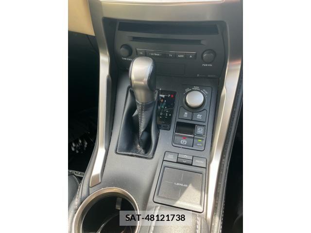Lexus NX 2015-02 7392687-21