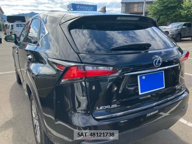 Lexus NX 2015-02 7392687-2