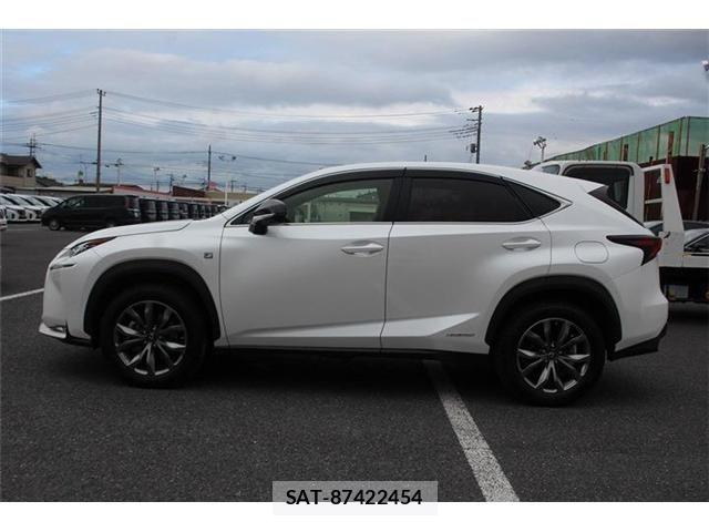 Lexus NX 2014-08 7501302-10