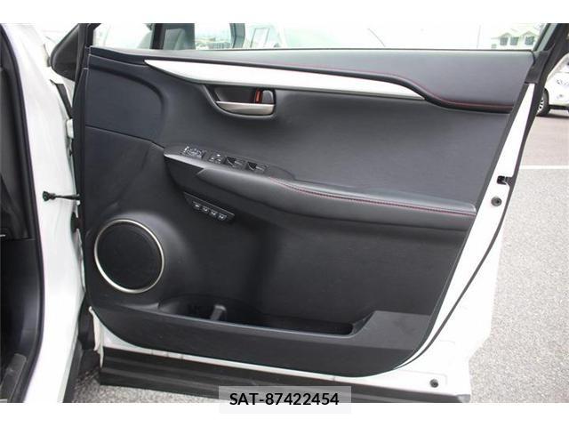 Lexus NX 2014-08 7501302-19