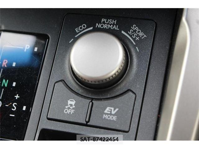 Lexus NX 2014-08 7501302-26