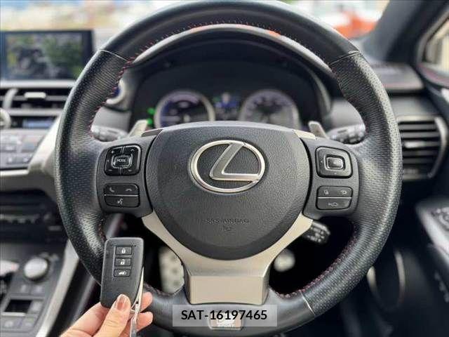 Lexus NX 2015-08 7725130-25