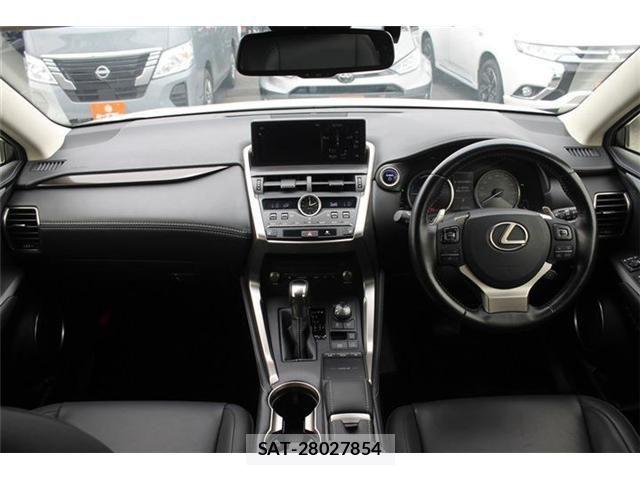 Lexus NX 2018-05 7786562-19