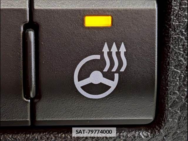 Lexus NX 2015-09 7786555-10