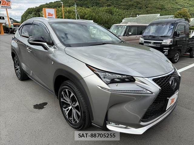 Lexus NX 2015-12 7877409-9