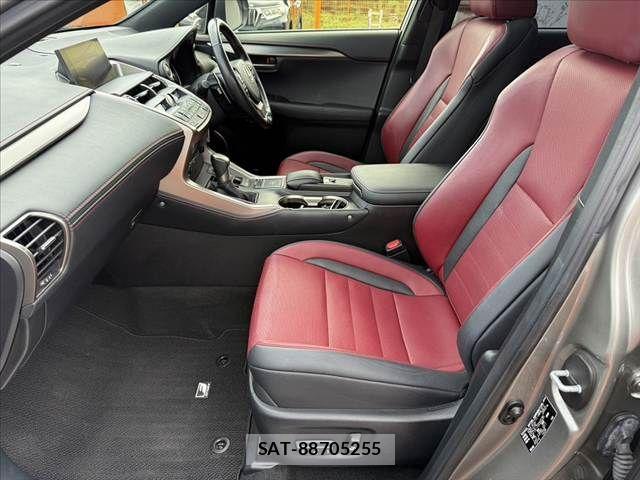 Lexus NX 2015-12 7877409-16