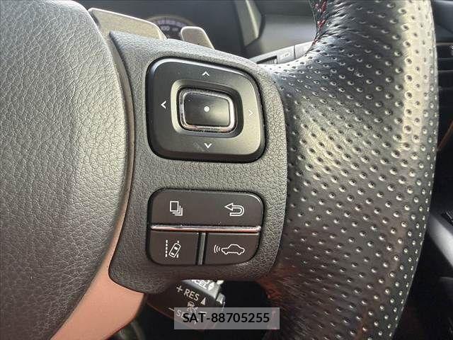 Lexus NX 2015-12 7877409-28