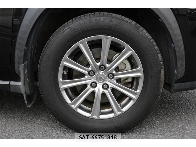 Lexus NX 2015-07 7877411-13