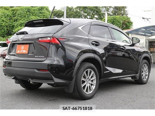Lexus NX 2015-07 7877411-21