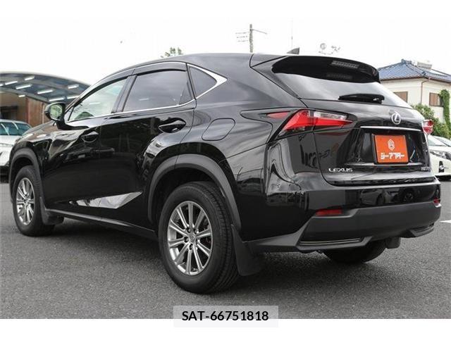 Lexus NX 2015-07 7877411-22