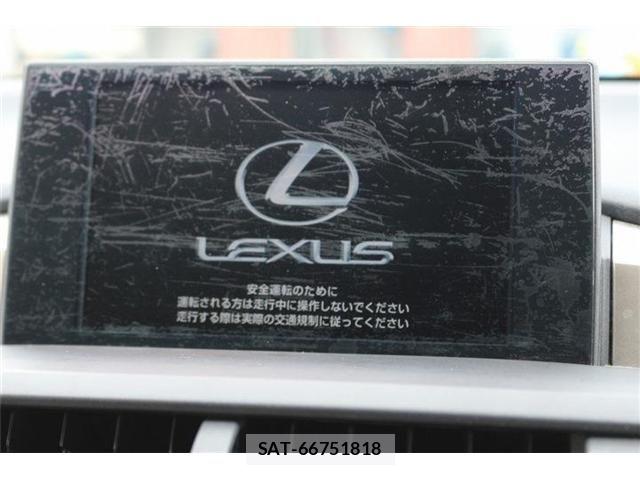 Lexus NX 2015-07 7877411-2
