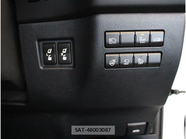 Lexus NX 2018-03 7962439-17