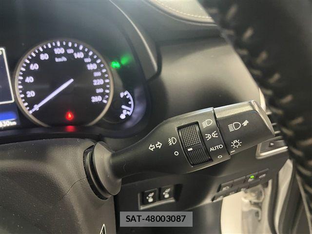 Lexus NX 2018-03 7962439-23