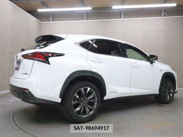 Lexus NX 2018-01 7979774-1