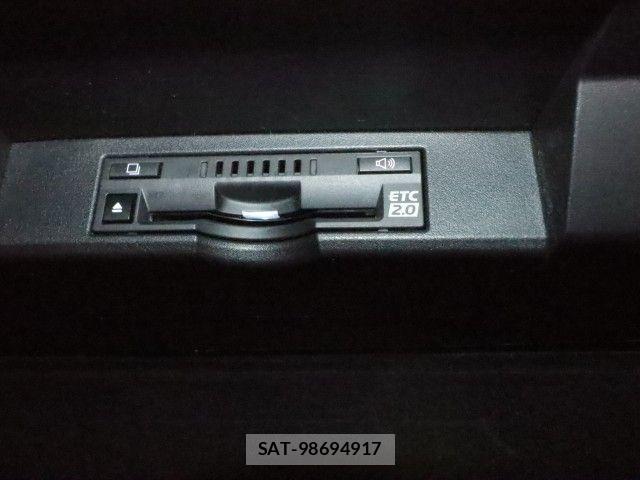Lexus NX 2018-01 7979774-24