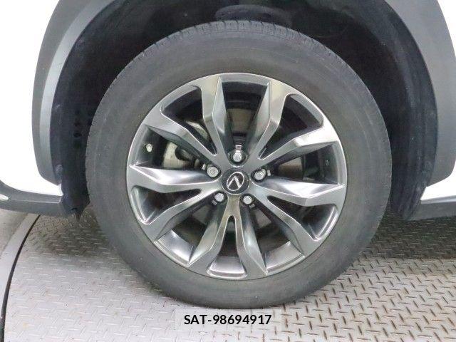 Lexus NX 2018-01 7979774-26