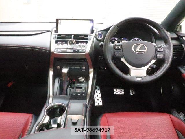 Lexus NX 2018-01 7979774-2