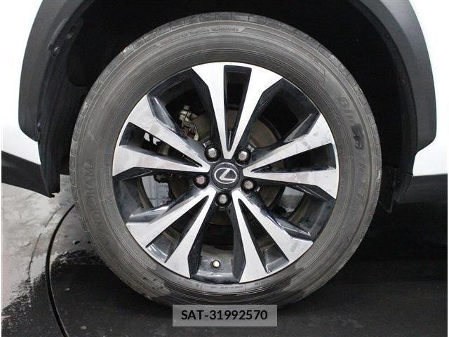 Lexus NX 2017-11 8100167-29