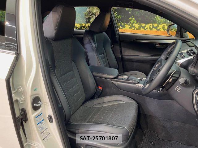 Lexus NX 2015-01 8131023-9