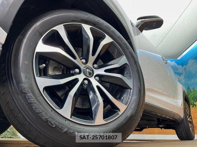 Lexus NX 2015-01 8131023-13