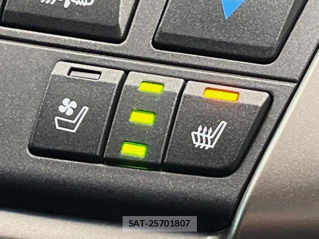 Lexus NX 2015-01 8131023-6