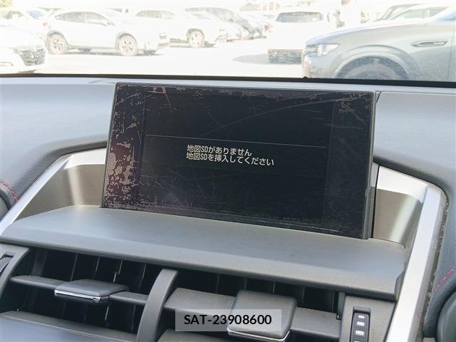 Lexus NX 2016-03 8131024-4