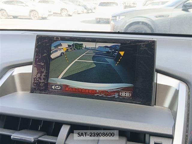 Lexus NX 2016-03 8131024-5