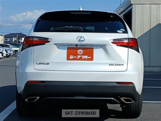 Lexus NX 2016-03 8131024-8