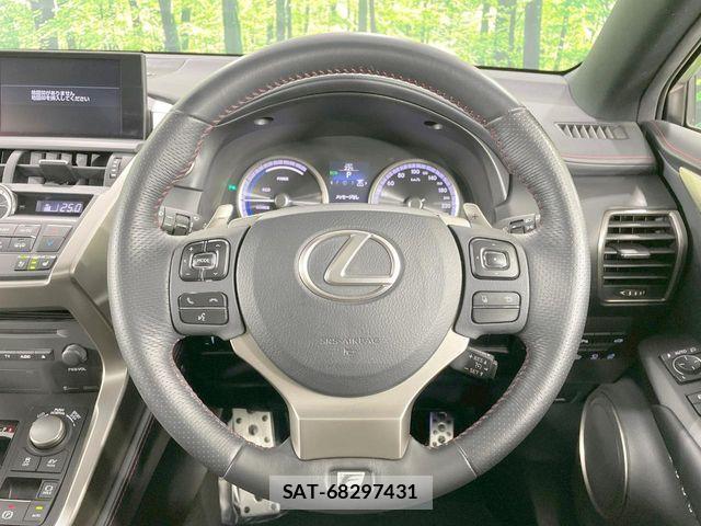 Lexus NX 2015-05 8208424-12