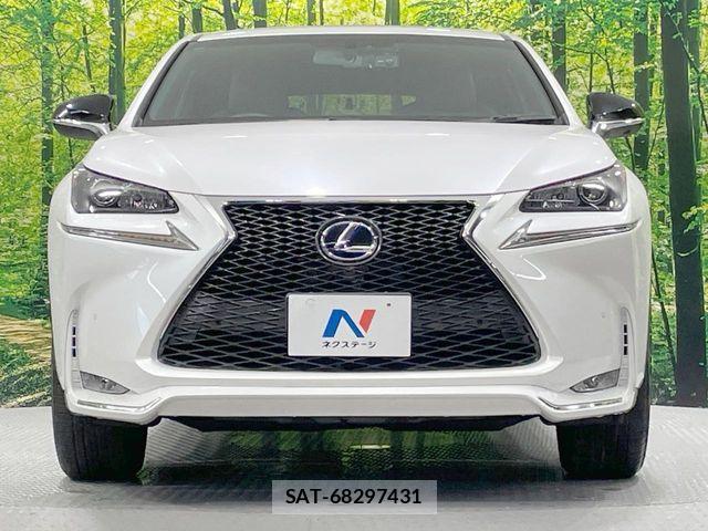 Lexus NX 2015-05 8208424-14