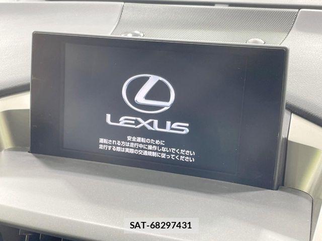 Lexus NX 2015-05 8208424-4