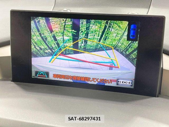 Lexus NX 2015-05 8208424-5