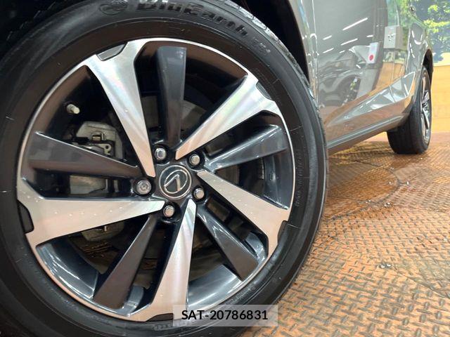 Lexus NX 2021-04 8245740-12