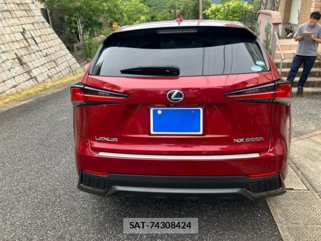 Lexus NX 2018-09 8366759-3