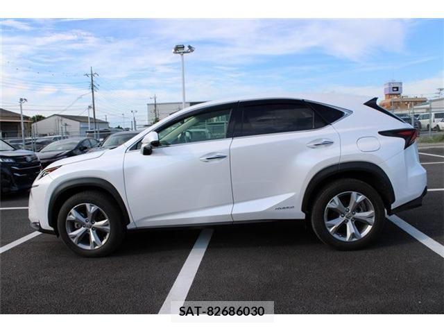 Lexus NX 2016-04 8457822-8