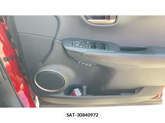 Lexus NX 2015-10 8659970-15