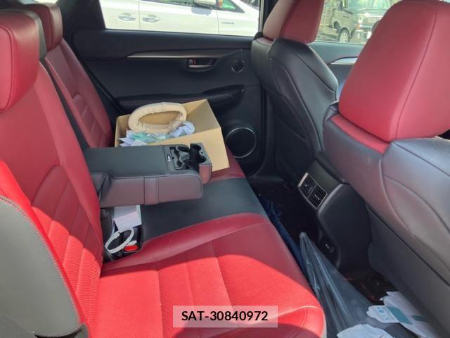 Lexus NX 2015-10 8659970-21